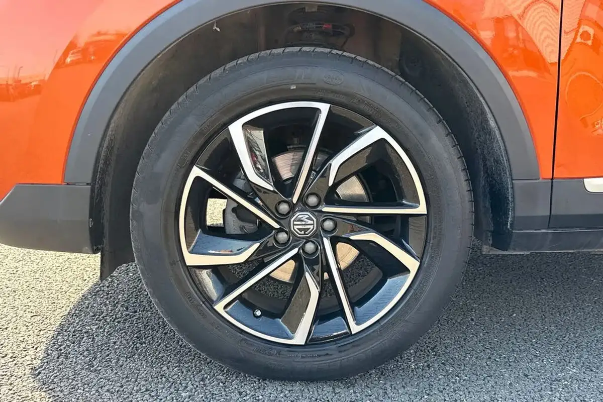2022-mg-zs-suv-10t-gdi-exclusive-big-12