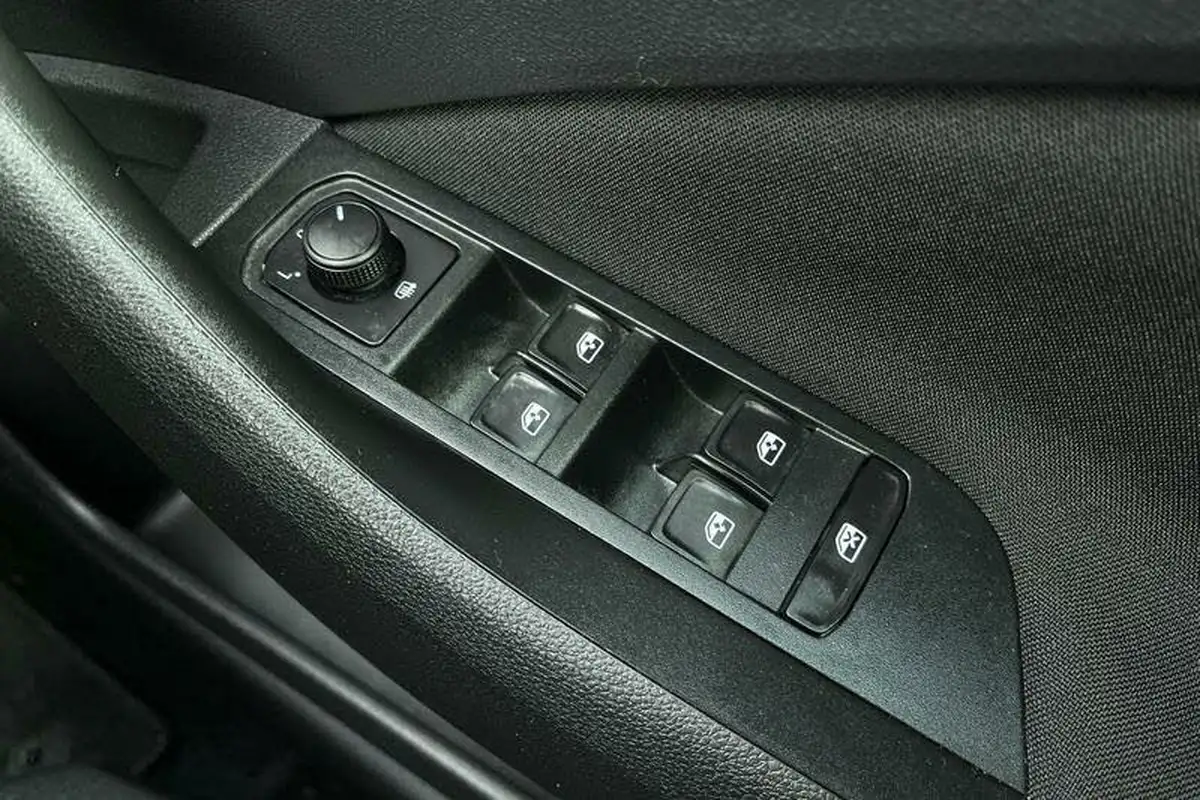 2021-skoda-kamiq-10-tsi-se-95ps-big-15