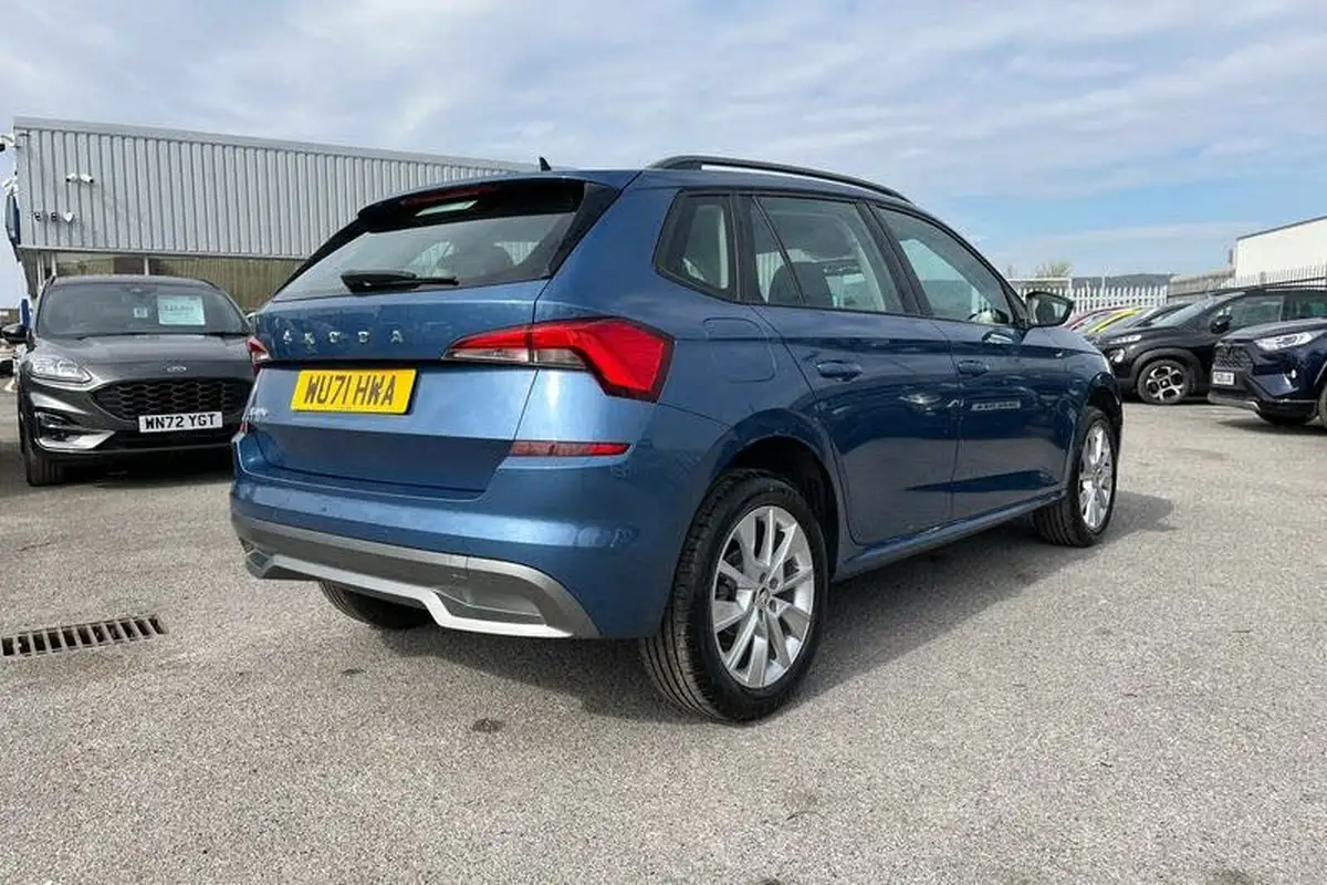 2021-skoda-kamiq-10-tsi-se-95ps-big-39