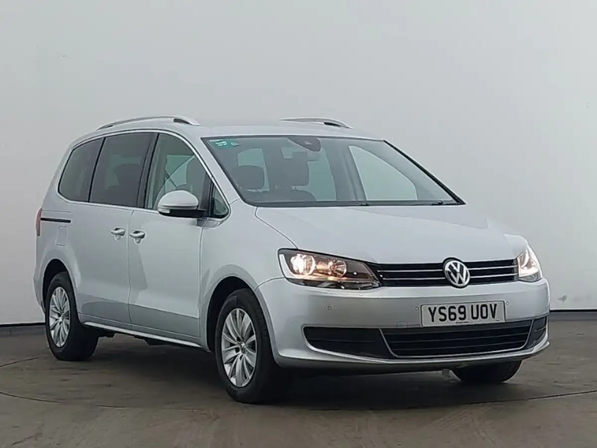 2020-volkswagen-sharan-20tdi-se-nav-150ps-dsg-big-0