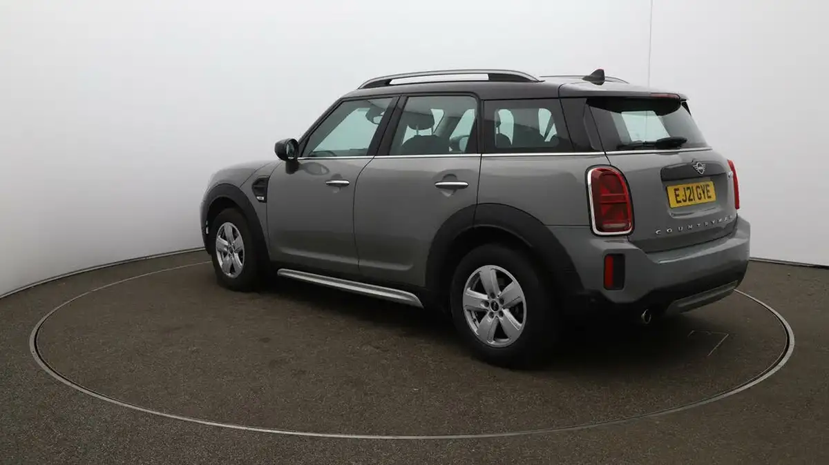 2021-mini-countryman-15-cooper-classic-auto-big-4