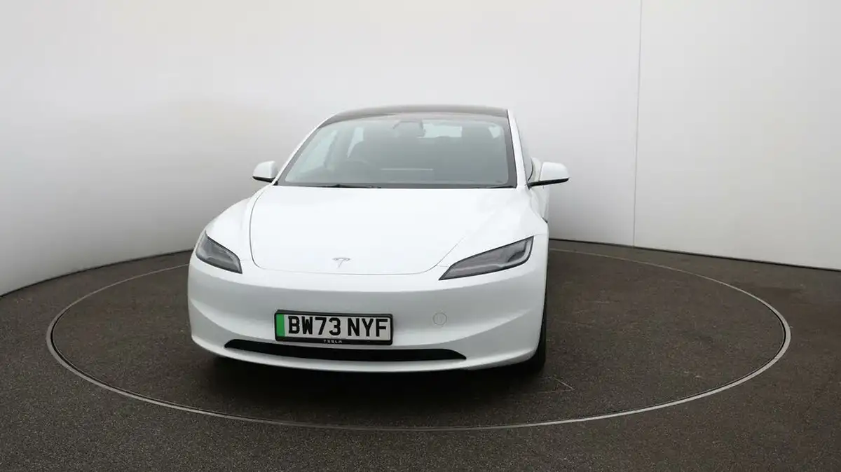 2024-tesla-model-3-e-rwd-big-30