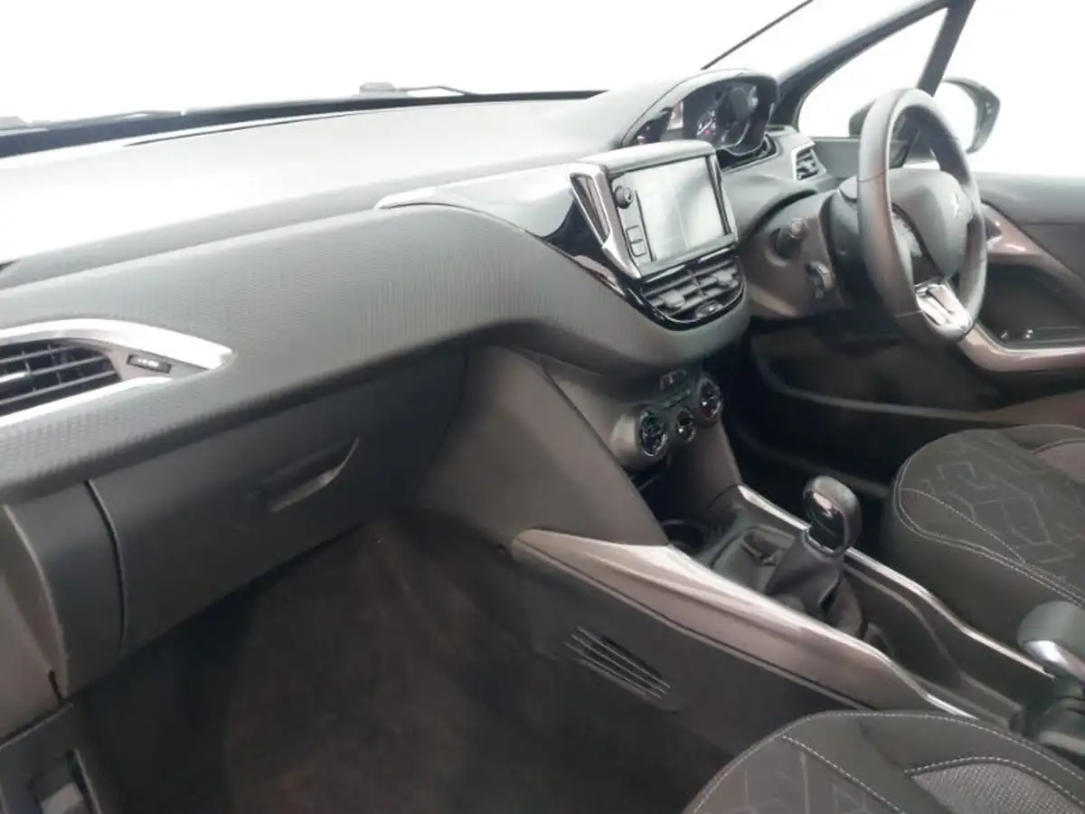 2018-peugeot-2008-suv-16bluehdi-active-100bhp-big-4