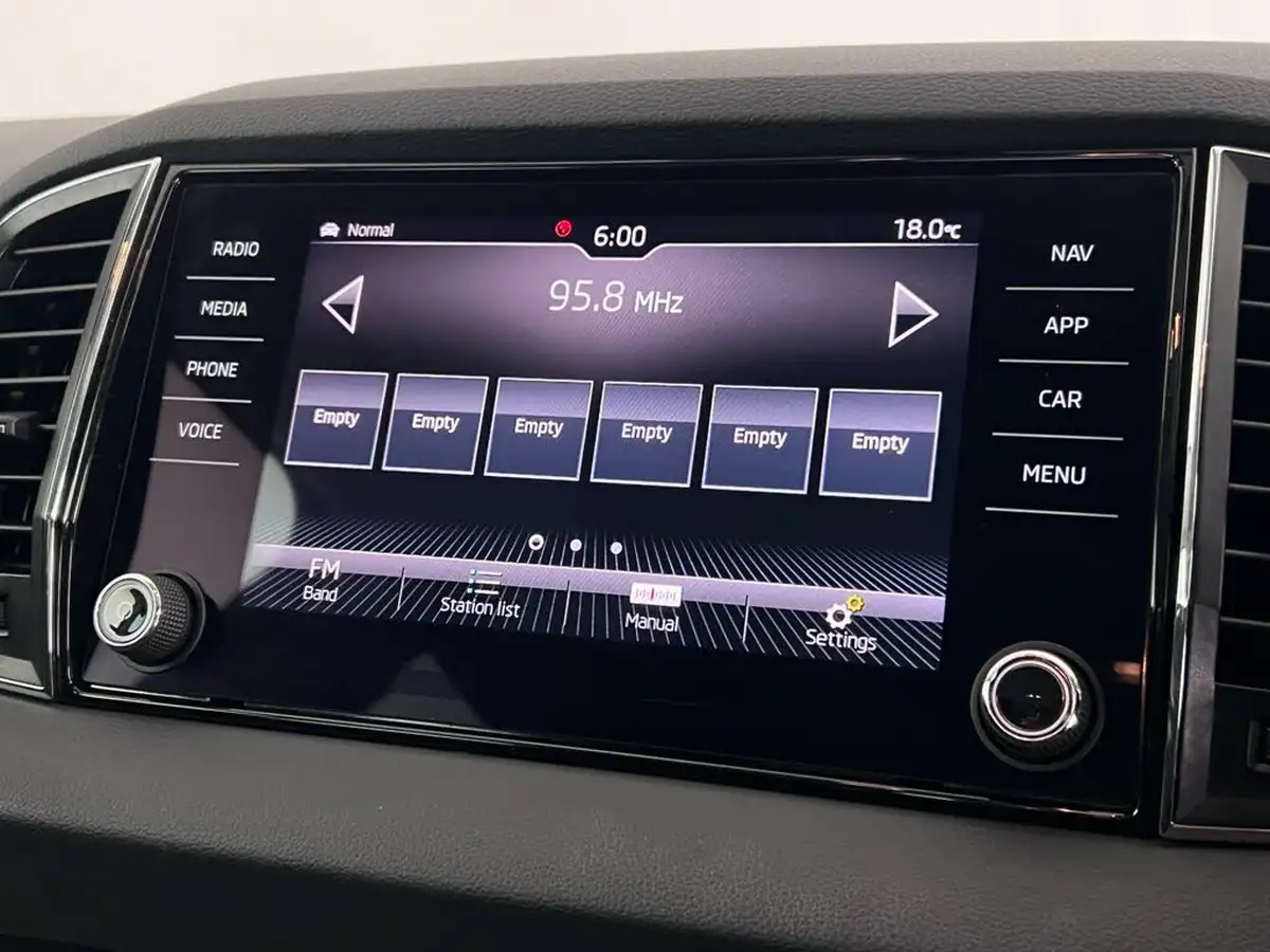 2020-skoda-karoq-15-tsi-se-l-big-21