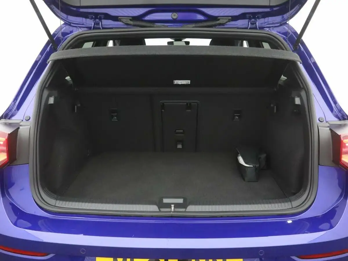 2021-volkswagen-golf-20-tsi-r-hatchback-big-41
