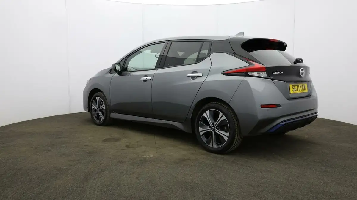 2021-nissan-leaf-e-e-tekna-big-55