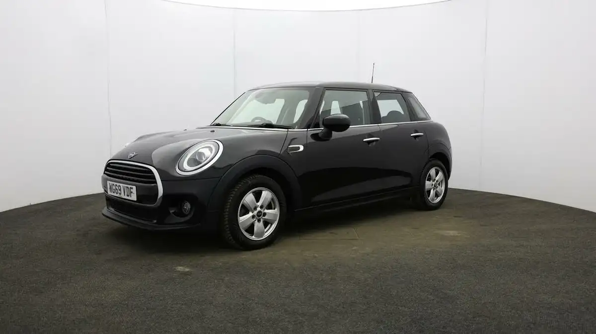 2019-mini-cooper-15-cooper-classic-hatchback-5d-big-28