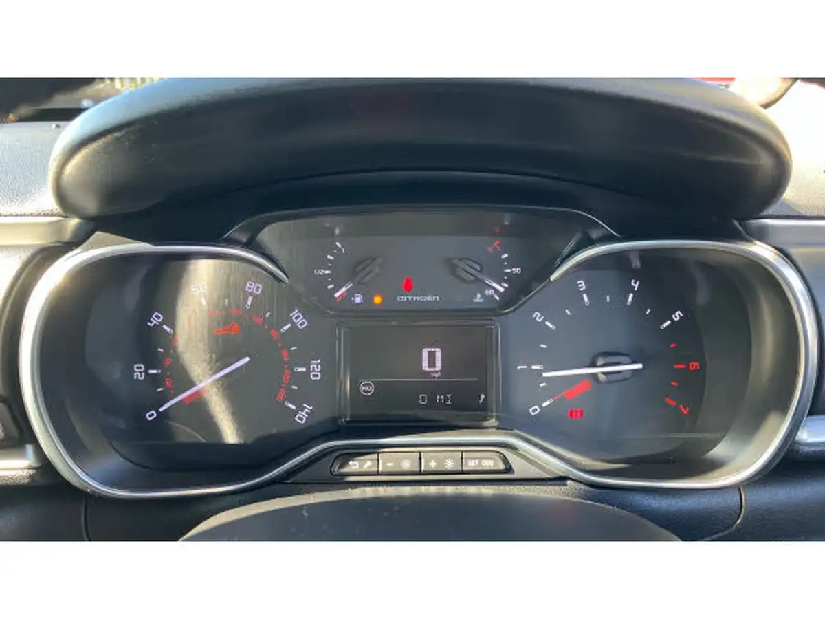 2022-citroen-c3-12-puretech-saint-james-83ps-big-17