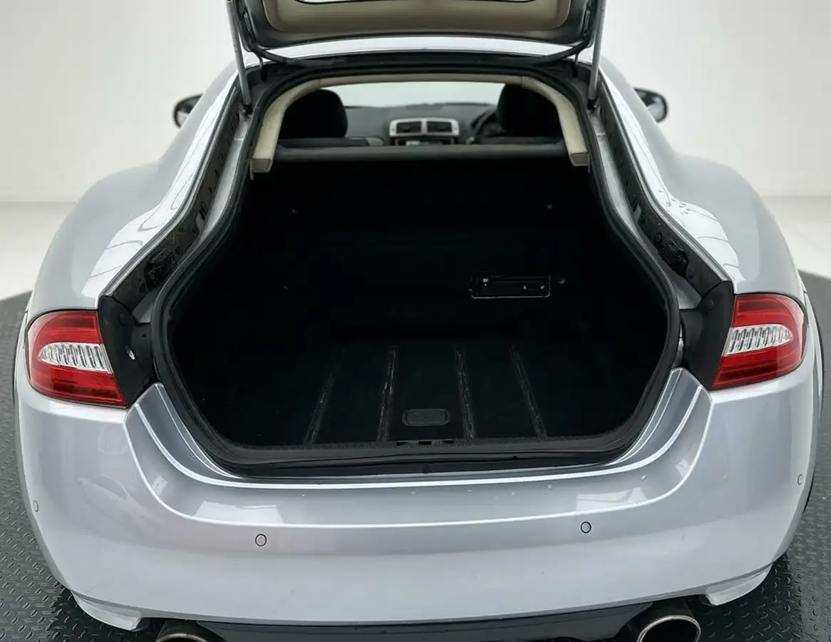 2011-jaguar-xk-50-portfolio-coupe-auto-big-23
