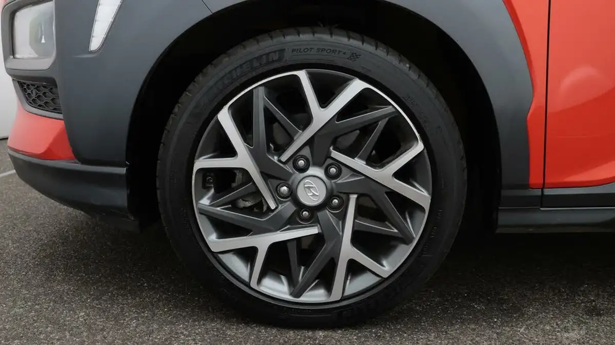 2020-hyundai-kona-16-gdi-premium-se-big-18