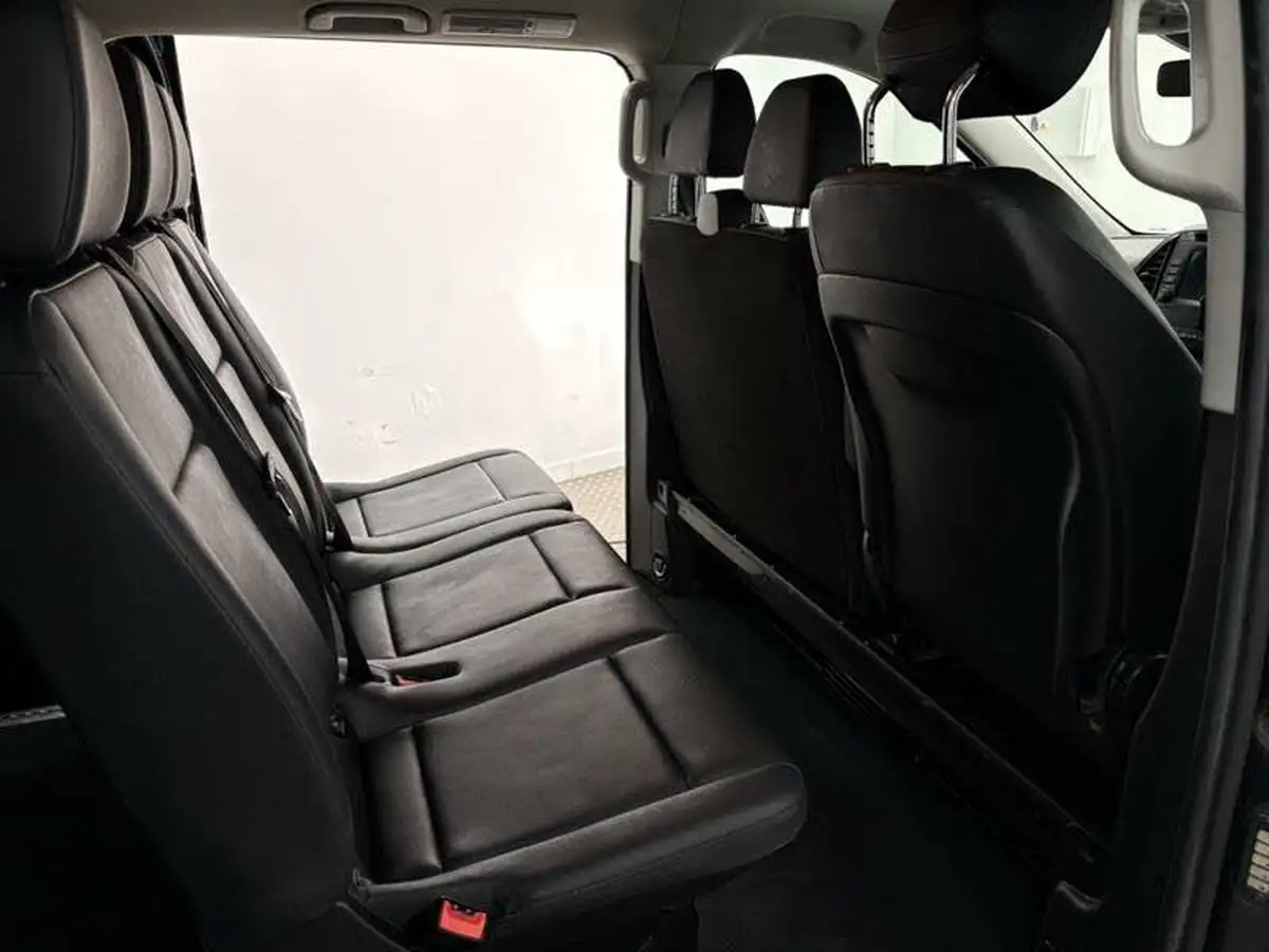 2022-mercedes-benz-vito-big-34