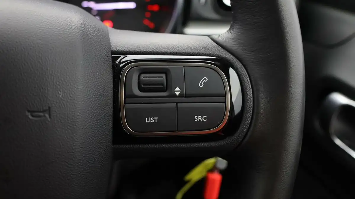 2022-citroen-c3-12-puretech-shine-plus-110ps-ss-big-22
