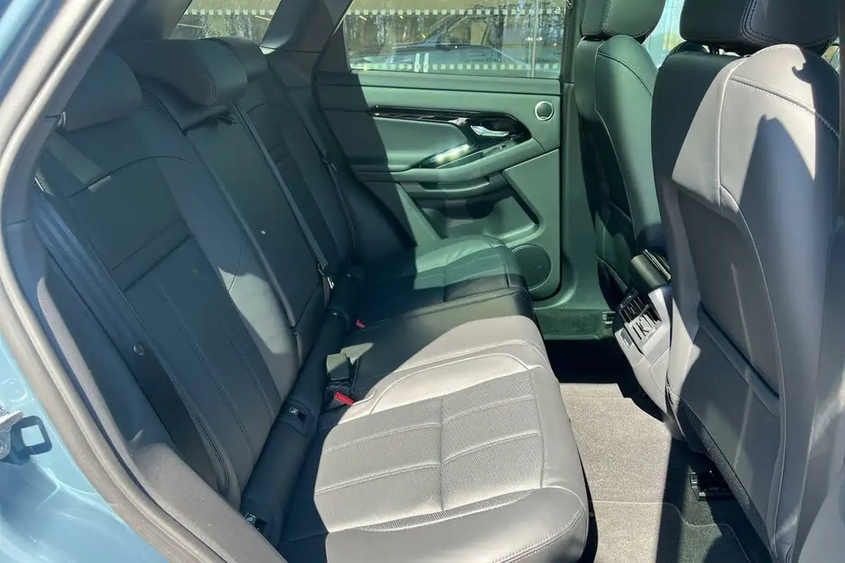 2024-land-rover-range-rover-evoque-20-d200-dynamic-hse-big-30