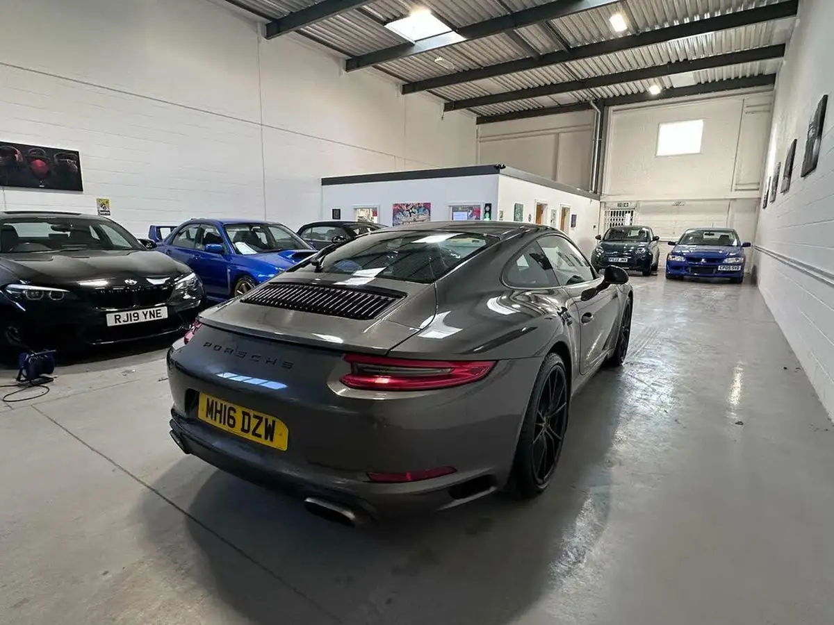 2016-porsche-911-30-carrera-coupe-pdk-big-18
