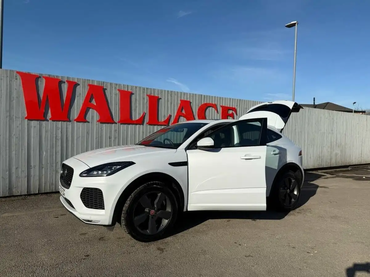 2020-jaguar-e-pace-20-i4d-chequered-flag-180ps-big-21