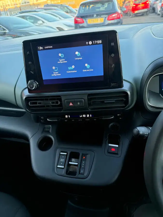 2024-citroen-berlingo-e-flair-xtr-xl-size-big-19