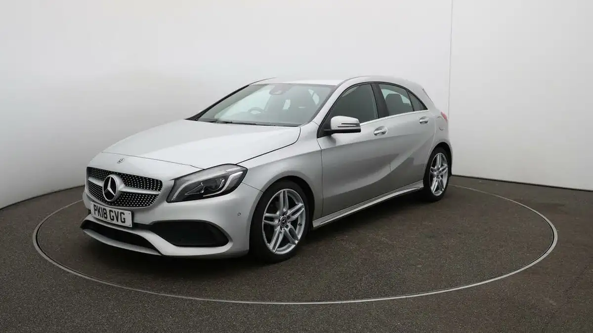 2018-mercedes-benz-a-class-16-a180-amg-line-premiumss-big-3