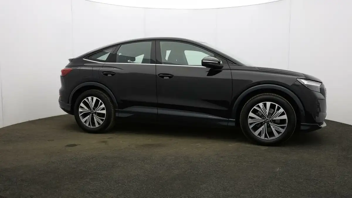2023-audi-q4-e-tron-35e-sport-station-wagon-big-7