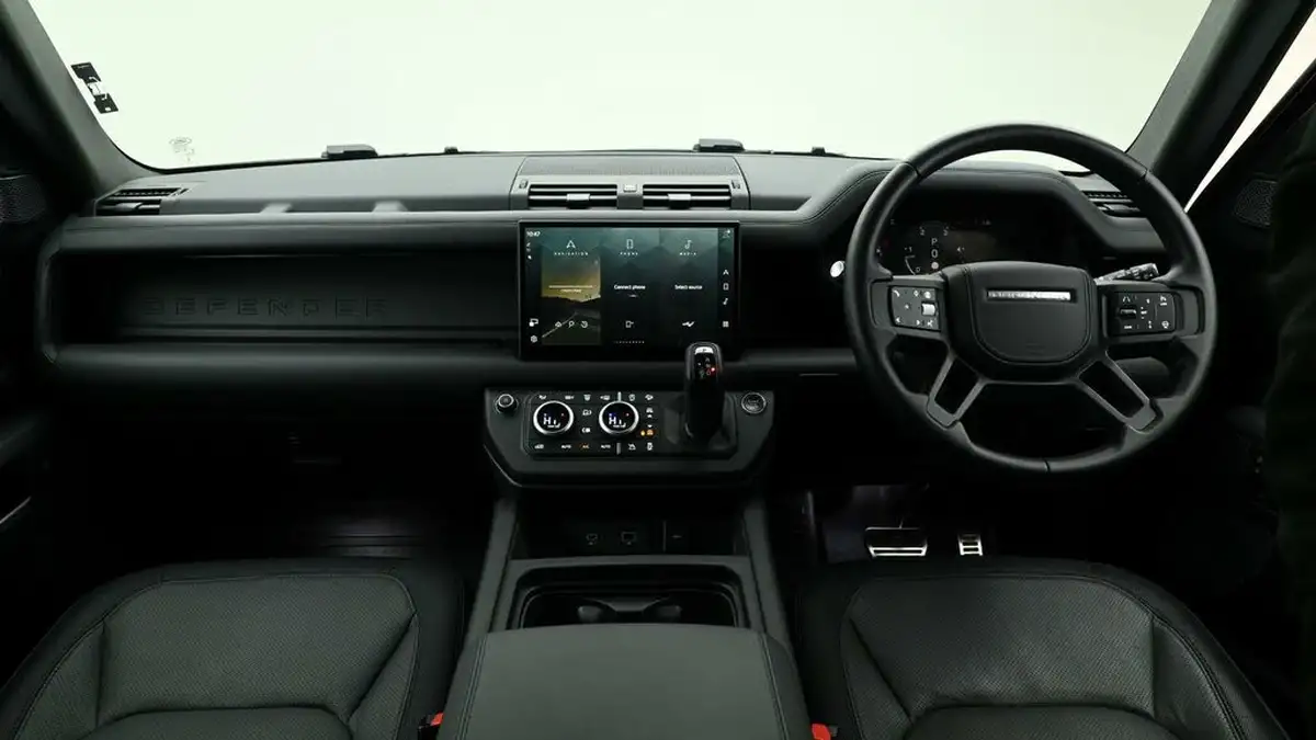 2024-land-rover-90-defender-30-d300-hard-top-x-dynamic-hse-90-big-19