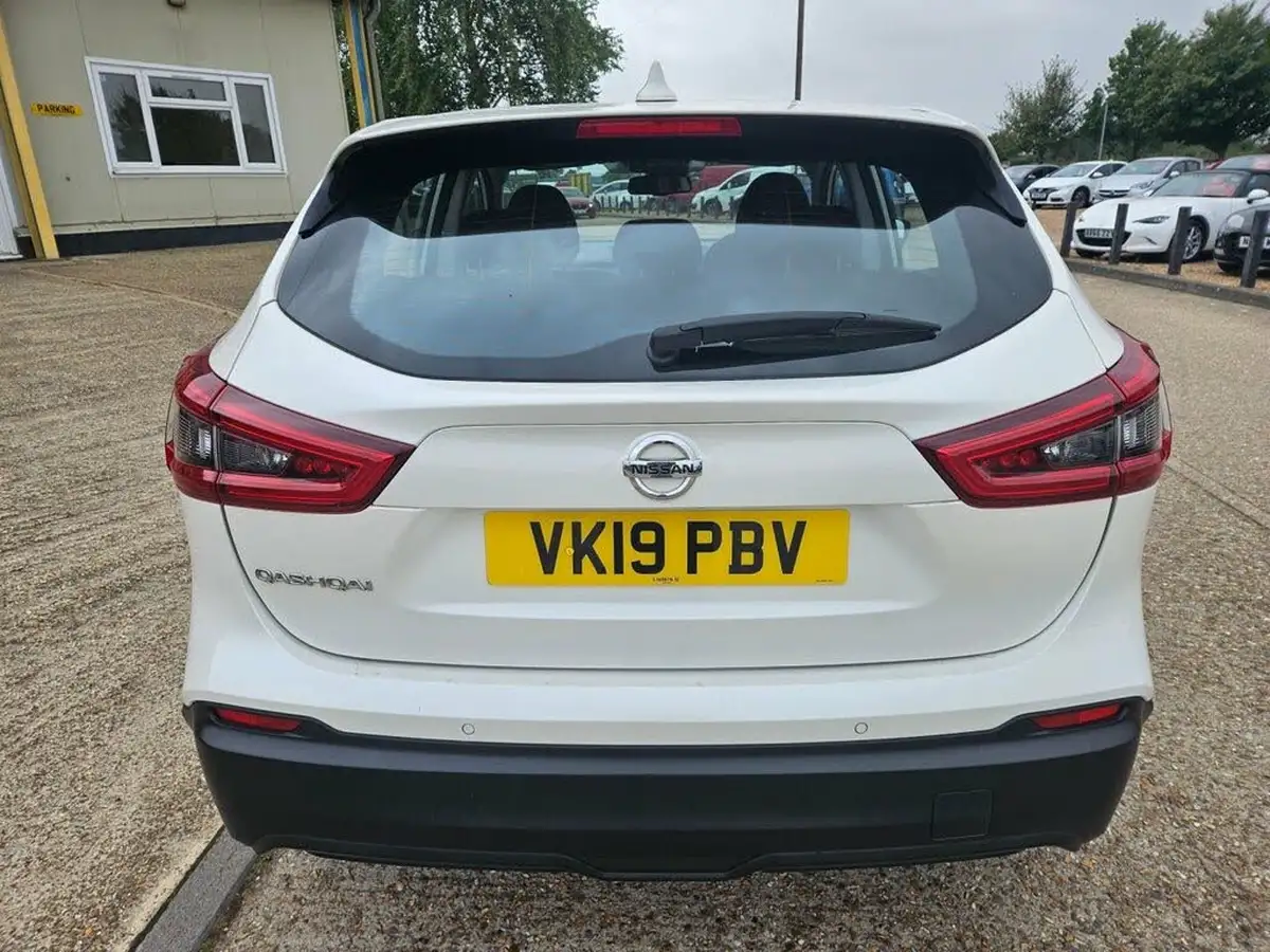 2019-nissan-qashqai-13-dig-t-acenta-premium-140ps-big-5
