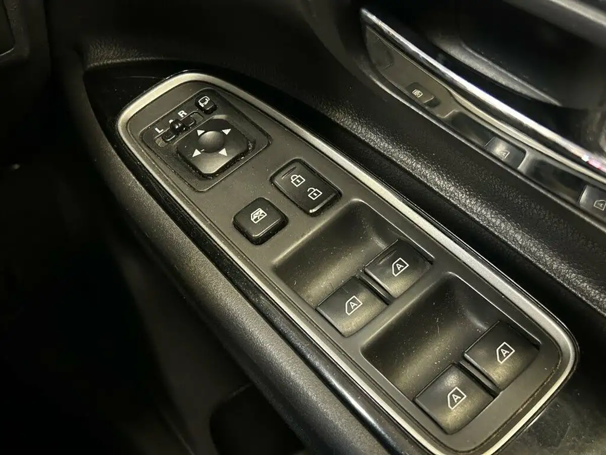 2019-mitsubishi-outlander-24-4h-phev-big-49