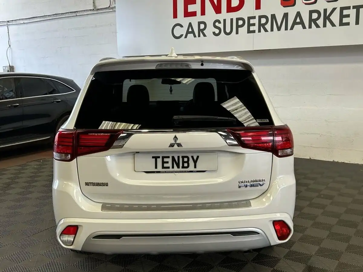 2019-mitsubishi-outlander-24-4h-phev-big-7