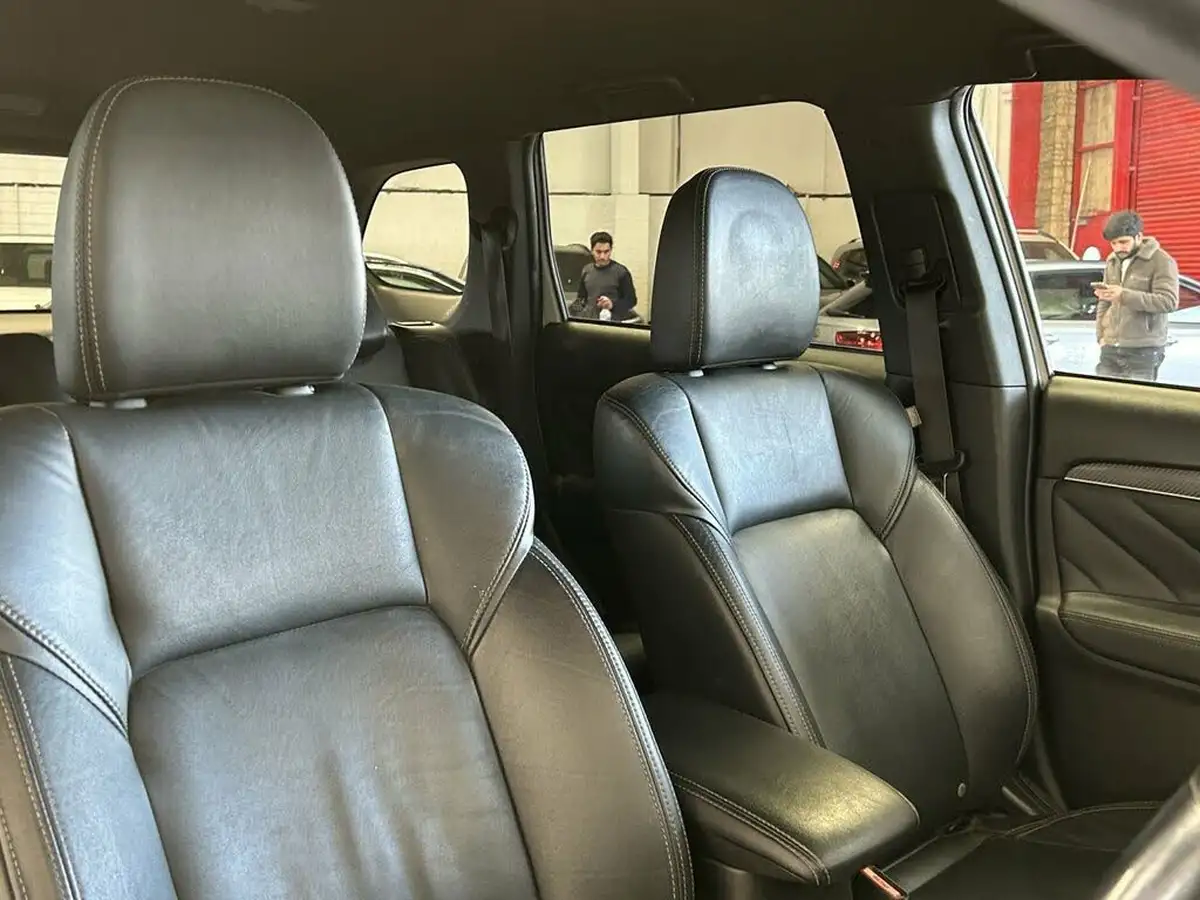2019-mitsubishi-outlander-24-4h-phev-big-28