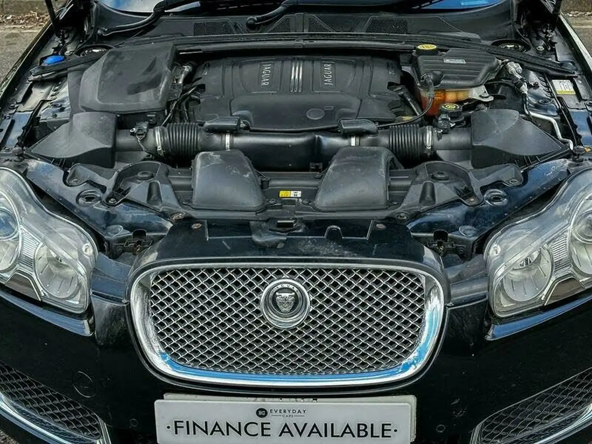 2010-jaguar-xf-50-xfr-big-45