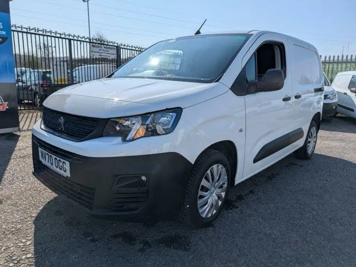 2021-peugeot-partner-15-bluehdi-1000-professional-100ps-eu6dt-panel-big-3