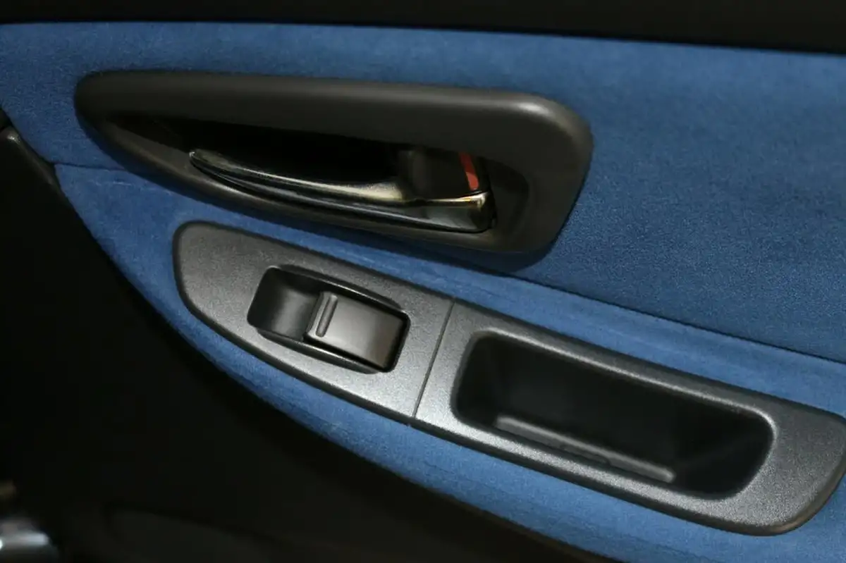 2005-subaru-impreza-big-53