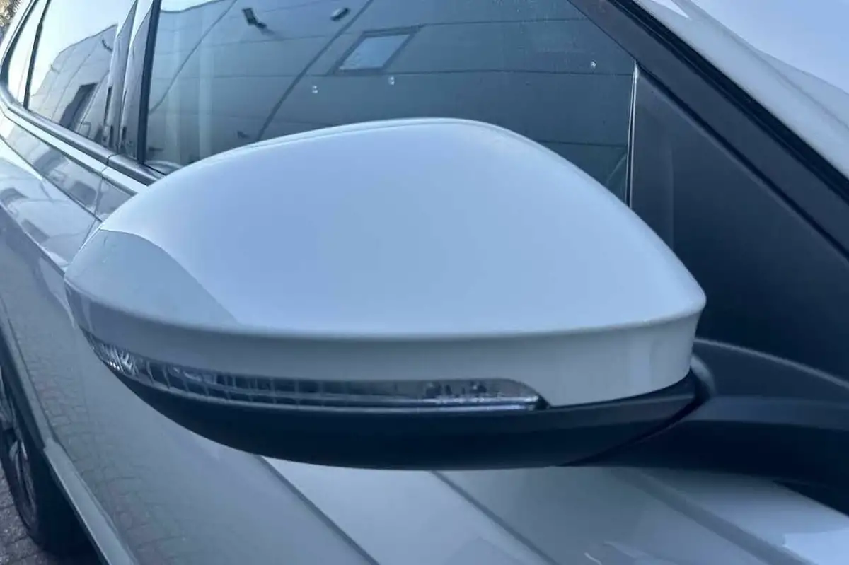 2022-volkswagen-taigo-10-tsi-life-95ps-big-19