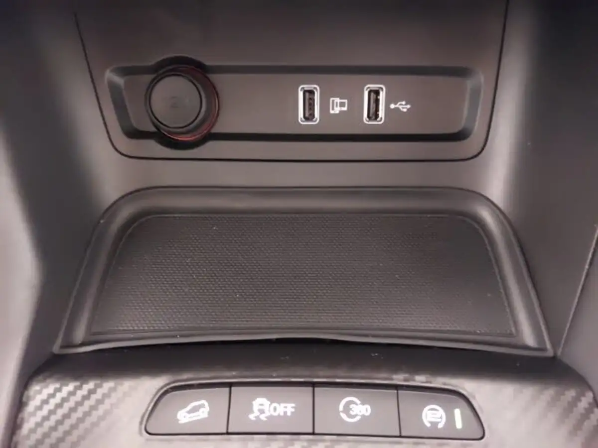 2023-mg-zs-suv-15-vti-tech-exclusive-big-13
