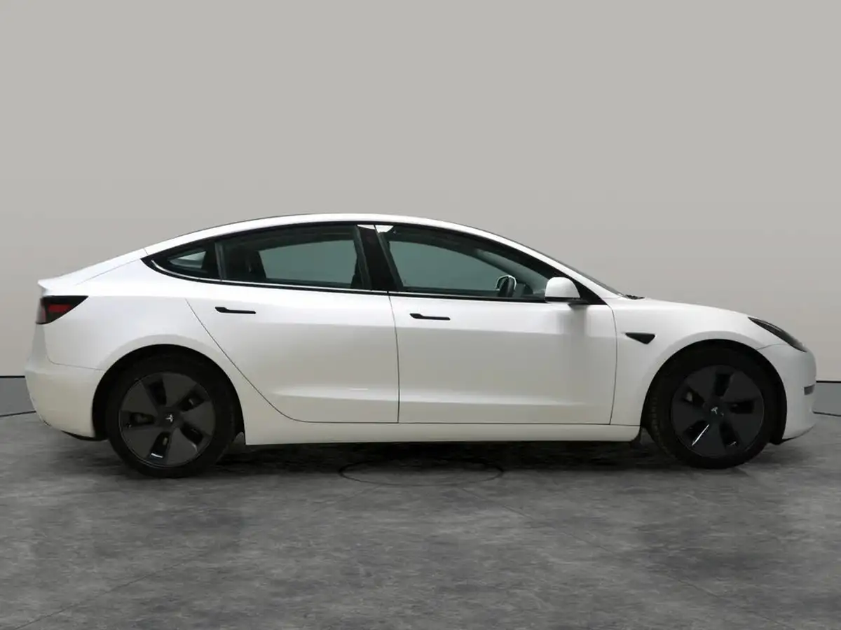 2020-tesla-model-3-e-long-range-big-6