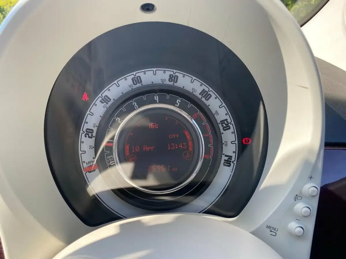 2018-fiat-500-12-lounge-big-29