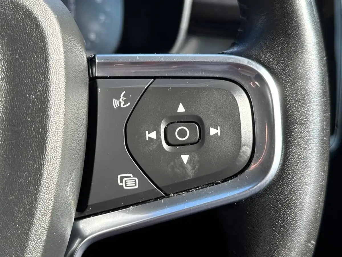 2021-volvo-xc40-15-t3-inscription-163bhp-geartronic-big-16