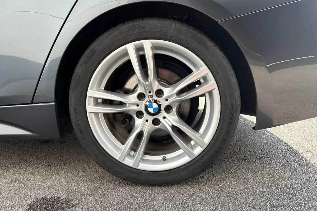 2018-bmw-3-series-20td-320d-m-sport-saloon-4d-auto-big-10
