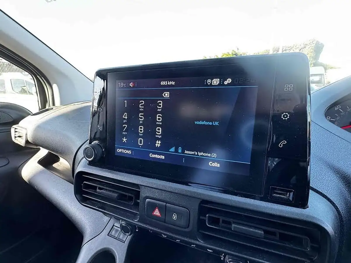 2020-peugeot-partner-15-bluehdi-950-s-100pseu6dt-e-ss-panel-big-30