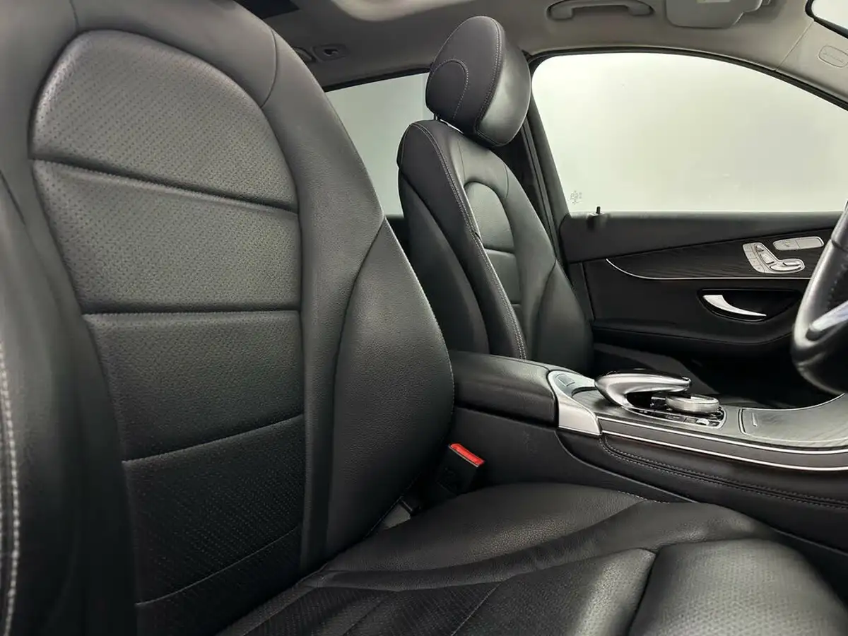 2018-mercedes-benz-glc-class-21d-glc220d-sport-premium-plusss-station-wagon-5d-big-30