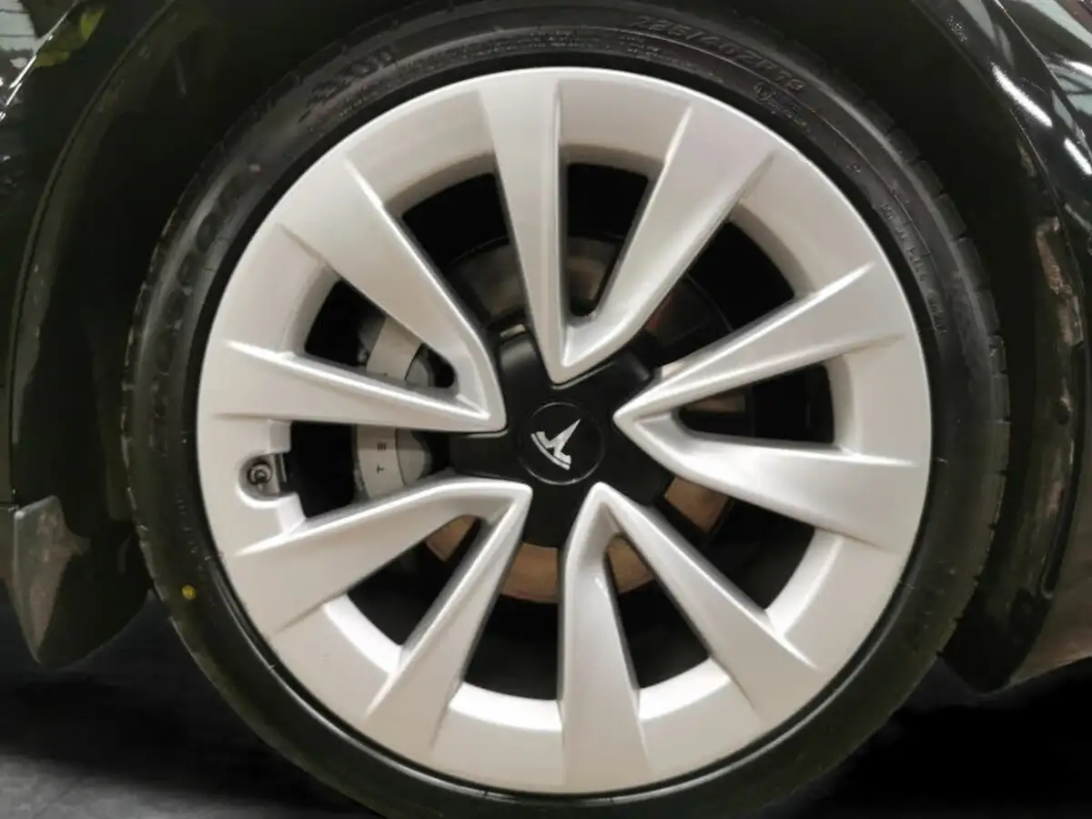 2021-tesla-model-3-e-long-range-awd-big-20