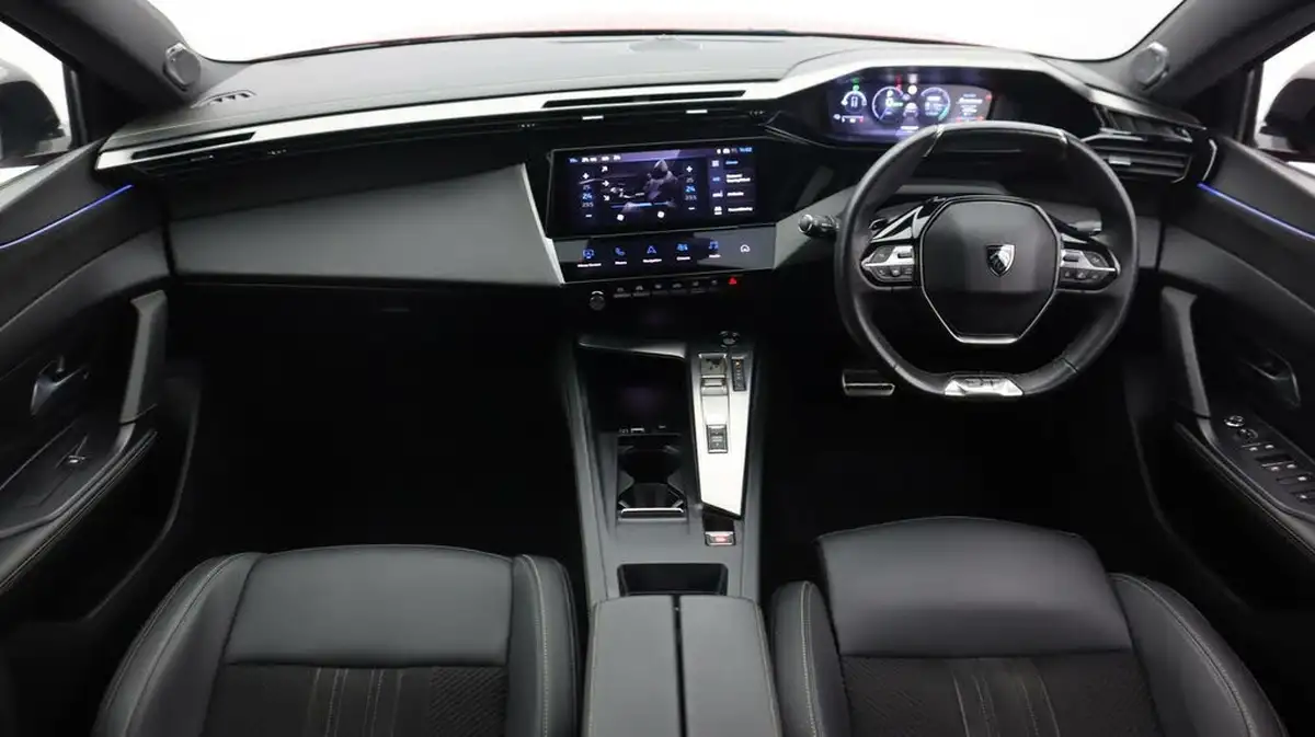 2022-peugeot-308-16-puretech-gt-premium-225bhp-big-12