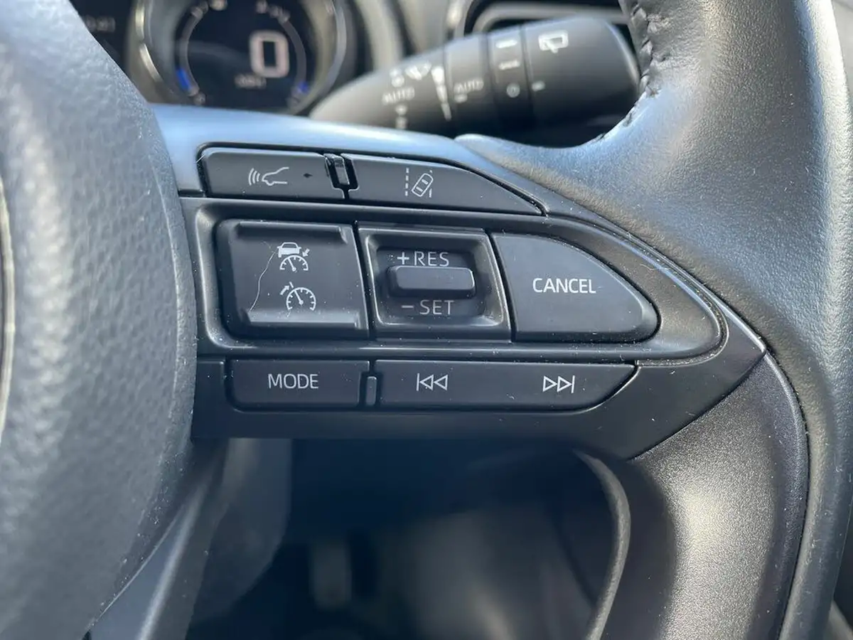 2022-toyota-yaris-15-vvt-i-launch-edition-big-16