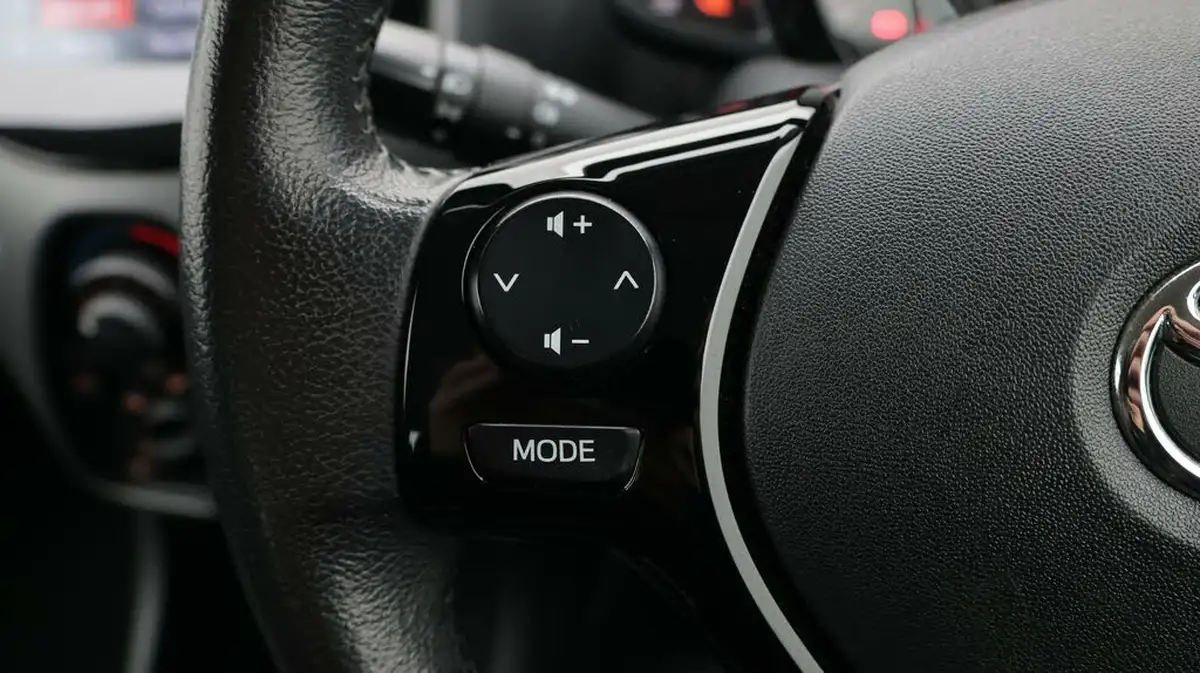 2019-toyota-aygo-10-vvt-i-x-play-big-23