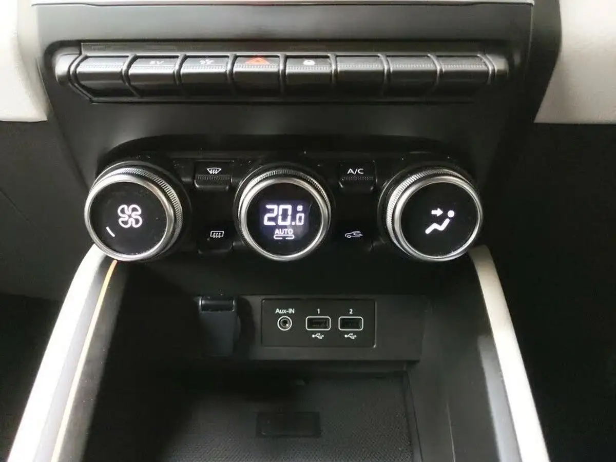 2023-renault-clio-16-techno-big-12