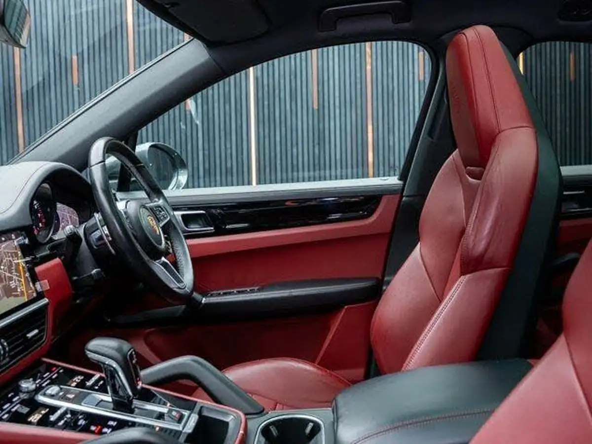 2021-porsche-cayenne-30-v6-coupe-big-38