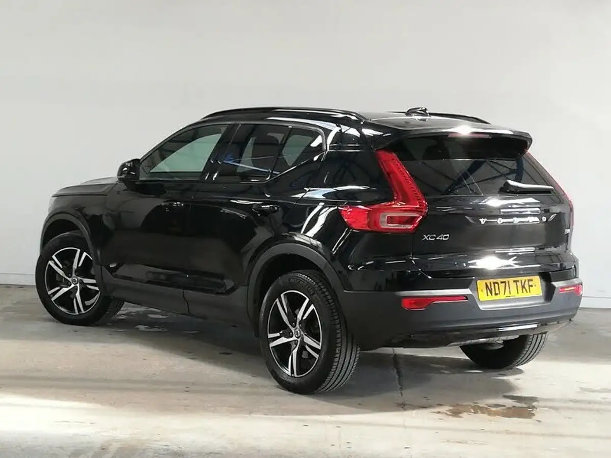 2021-volvo-xc40-20-b4-r-design-194bhp-auto-big-1