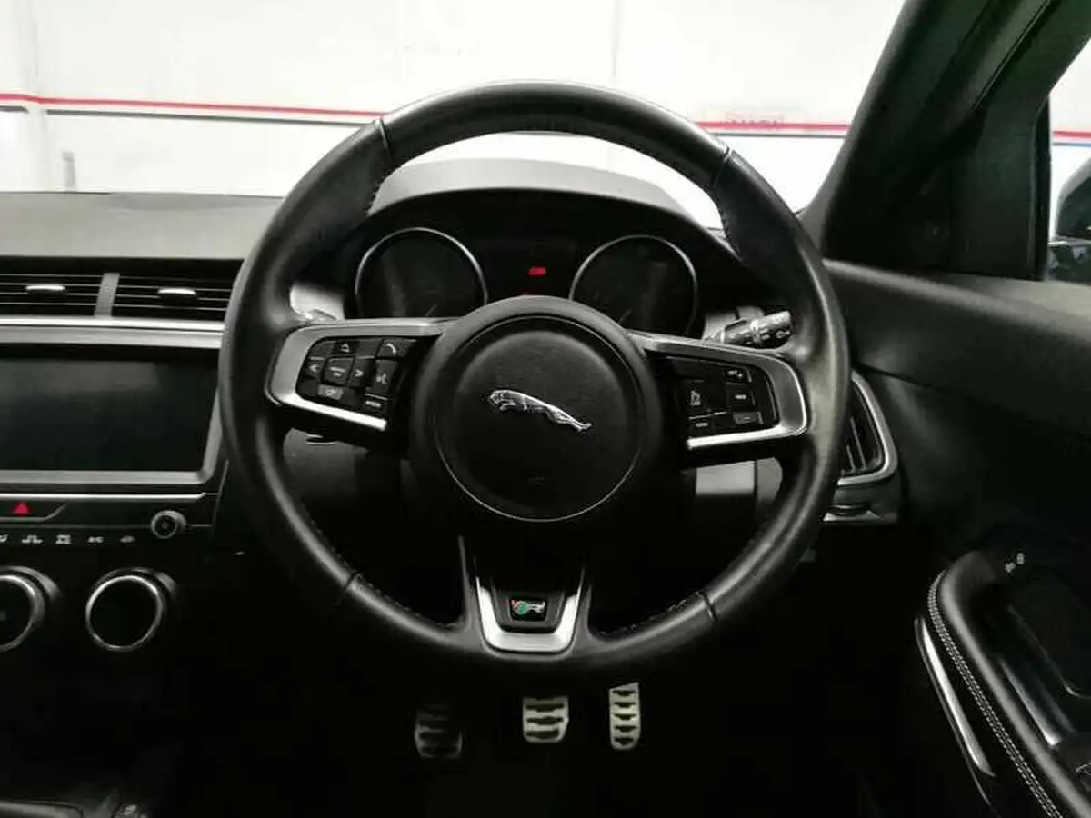 2020-jaguar-e-pace-20-i4d-r-dynamic-150ps-big-8
