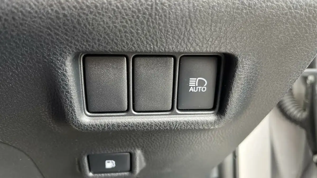 2018-toyota-c-hr-18-vvt-i-excel-big-20