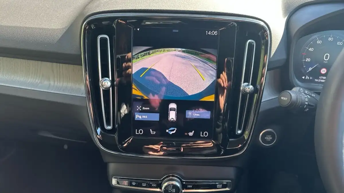 2021-volvo-xc40-15-t5-inscription-pro-258bhp-big-45