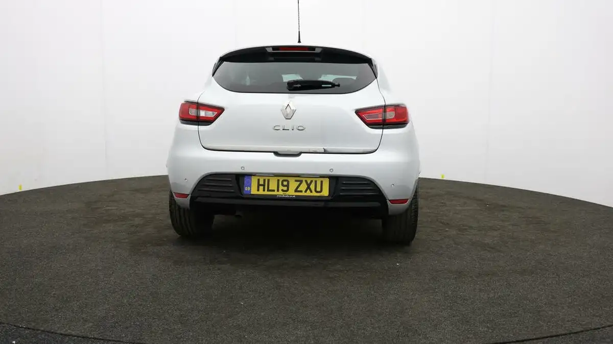 2019-renault-clio-15dci-iconic-90ps-ss-edc-auto-big-5