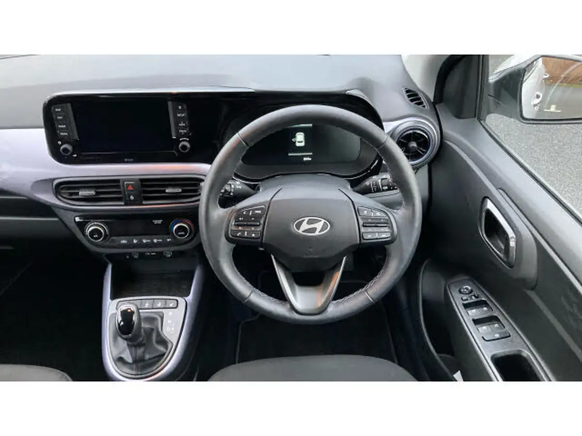 2024-hyundai-i10-10-premium-63ps-auto-big-24